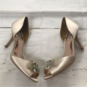 Badgley Mischka Cream Satin Stiletto Heels with Rhinestone Accents 💍